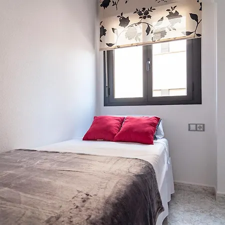Apartment & Pool Sant Salvador - 150m From Sea